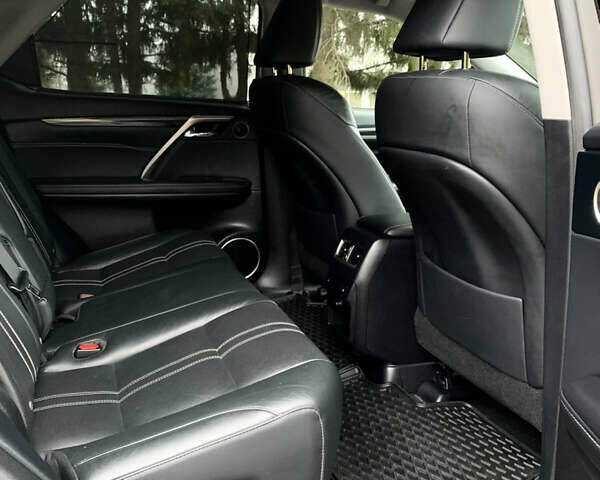 Лексус РХ 2019 у Рівному на Automoto.ua Сірий Лексус РХ, об'ємом двигуна 3.46 л та пробігом 62 тис. км за 38500 $, фото 45 на Automoto.ua