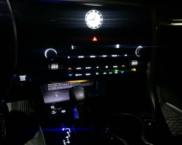 Лексус РХ 2019 у Рівному на Automoto.ua Сірий Лексус РХ, об'ємом двигуна 3.46 л та пробігом 62 тис. км за 38500 $, фото 60 на Automoto.ua