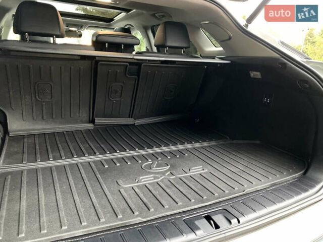 Серый Лексус РХ, объемом двигателя 3.46 л и пробегом 108 тыс. км за 38800 $, фото 55 на Automoto.ua