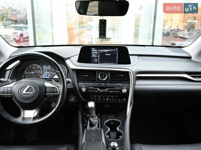 Сірий Лексус РХ, об'ємом двигуна 2 л та пробігом 72 тис. км за 37783 $, фото 8 на Automoto.ua