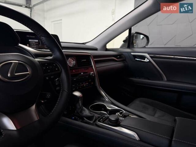 Лексус РХ 2019 у Тернополі на Automoto.ua Сірий Лексус РХ, об'ємом двигуна 2 л та пробігом 61 тис. км за 39900 $, фото 32 на Automoto.ua