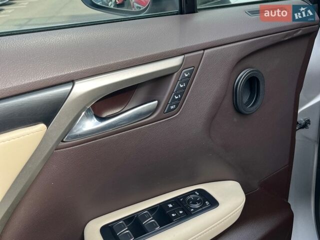 Серый Лексус РХ, объемом двигателя 3.46 л и пробегом 200 тыс. км за 35905 $, фото 22 на Automoto.ua