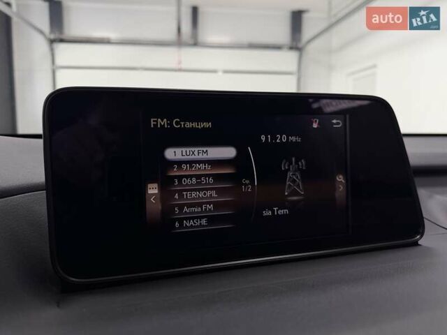 Лексус РХ 2019 у Тернополі на Automoto.ua Сірий Лексус РХ, об'ємом двигуна 2 л та пробігом 61 тис. км за 39900 $, фото 34 на Automoto.ua