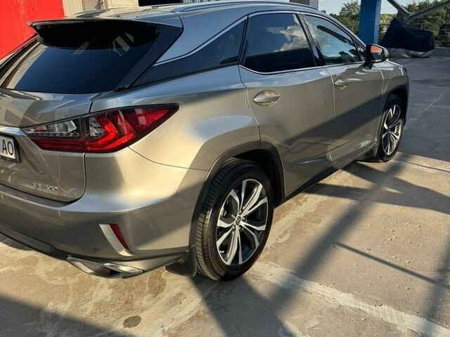 Сірий Лексус РХ, об'ємом двигуна 2 л та пробігом 125 тис. км за 38000 $, фото 5 на Automoto.ua