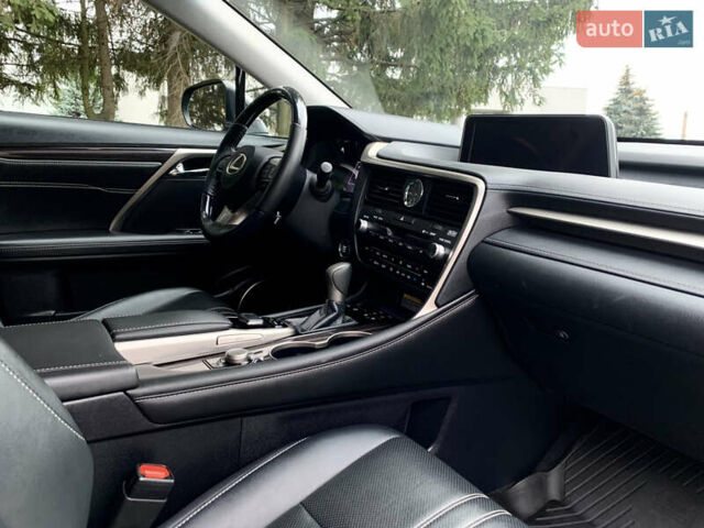 Лексус РХ 2019 у Рівному на Automoto.ua Сірий Лексус РХ, об'ємом двигуна 3.46 л та пробігом 62 тис. км за 38500 $, фото 38 на Automoto.ua