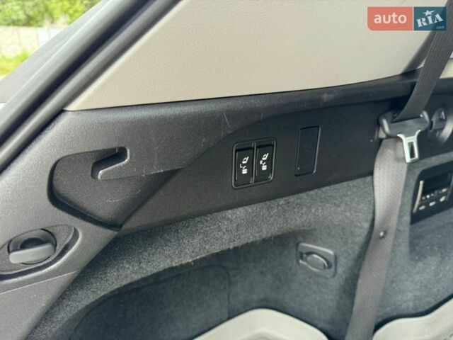 Серый Лексус РХ, объемом двигателя 3.46 л и пробегом 81 тыс. км за 39990 $, фото 11 на Automoto.ua