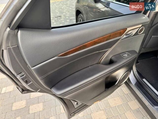 Серый Лексус РХ, объемом двигателя 3.46 л и пробегом 79 тыс. км за 35900 $, фото 65 на Automoto.ua