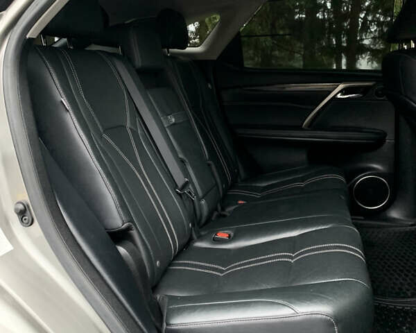 Лексус РХ 2019 у Рівному на Automoto.ua Сірий Лексус РХ, об'ємом двигуна 3.46 л та пробігом 62 тис. км за 38500 $, фото 46 на Automoto.ua