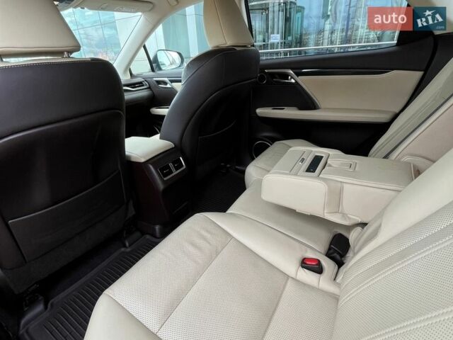 Серый Лексус РХ, объемом двигателя 3.46 л и пробегом 200 тыс. км за 35905 $, фото 9 на Automoto.ua
