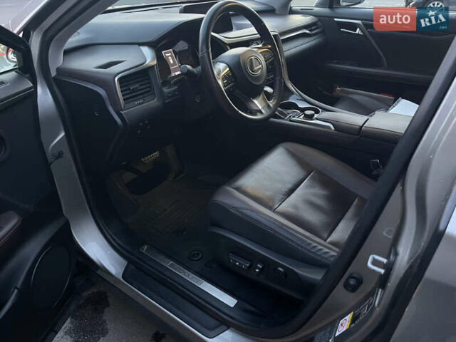 Серый Лексус РХ, объемом двигателя 2 л и пробегом 75 тыс. км за 39900 $, фото 9 на Automoto.ua