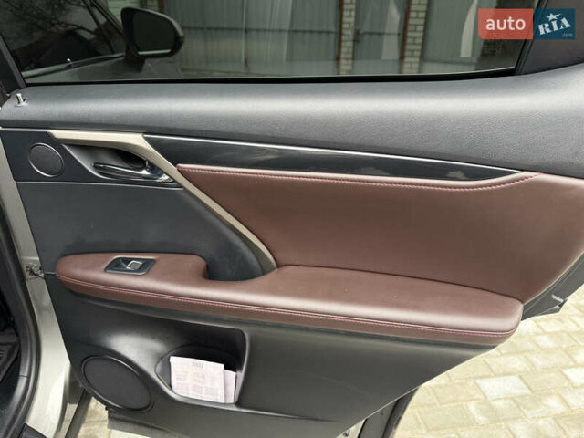 Серый Лексус РХ, объемом двигателя 2 л и пробегом 76 тыс. км за 38900 $, фото 17 на Automoto.ua