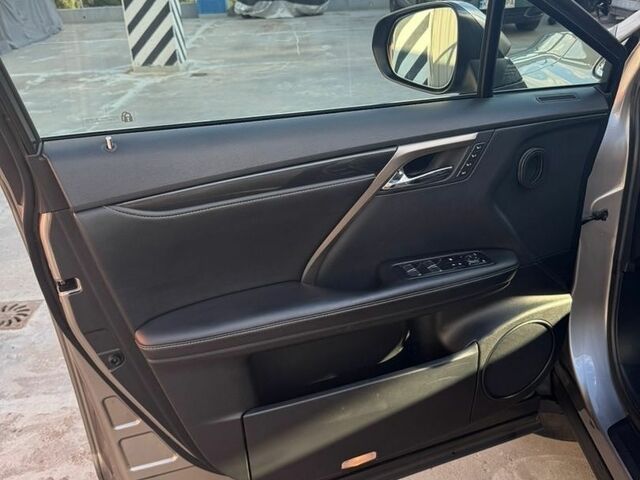 Сірий Лексус РХ, об'ємом двигуна 2 л та пробігом 125 тис. км за 38000 $, фото 20 на Automoto.ua