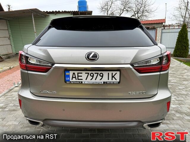 Сірий Лексус РХ, об'ємом двигуна 2 л та пробігом 77 тис. км за 38900 $, фото 5 на Automoto.ua