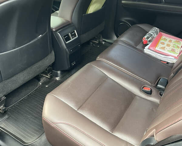 Лексус РХ 2019 в Одессе на Automoto.ua Серый Лексус РХ, объемом двигателя 2 л и пробегом 129 тыс. км за 45500 $, фото 6 на Automoto.ua