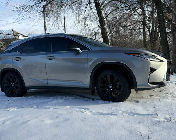 Сірий Лексус РХ, об'ємом двигуна 2 л та пробігом 144 тис. км за 30000 $, фото 2 на Automoto.ua