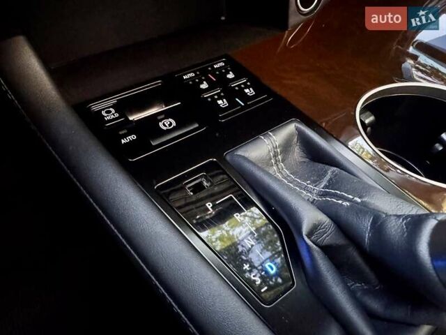 Серый Лексус РХ, объемом двигателя 3.46 л и пробегом 79 тыс. км за 35900 $, фото 88 на Automoto.ua