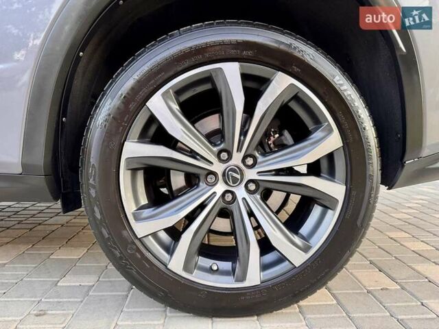 Серый Лексус РХ, объемом двигателя 3.46 л и пробегом 79 тыс. км за 35900 $, фото 39 на Automoto.ua