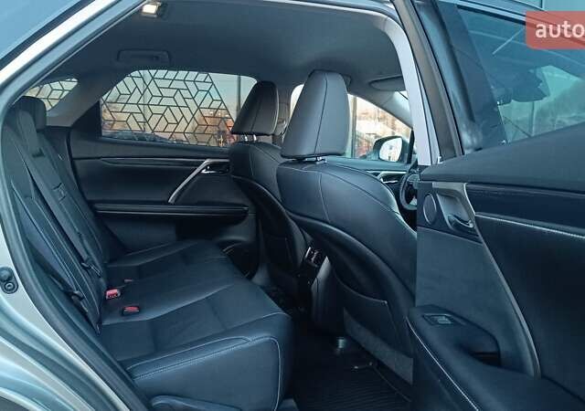 Серый Лексус РХ, объемом двигателя 2 л и пробегом 89 тыс. км за 44706 $, фото 6 на Automoto.ua