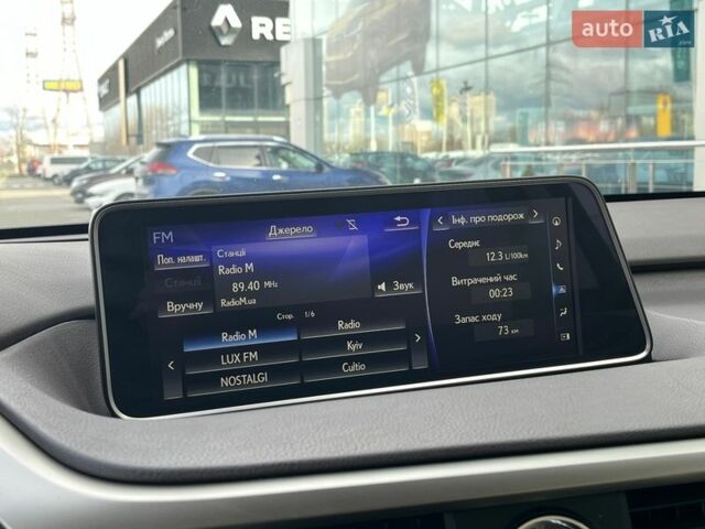 Серый Лексус РХ, объемом двигателя 3.46 л и пробегом 200 тыс. км за 35905 $, фото 30 на Automoto.ua