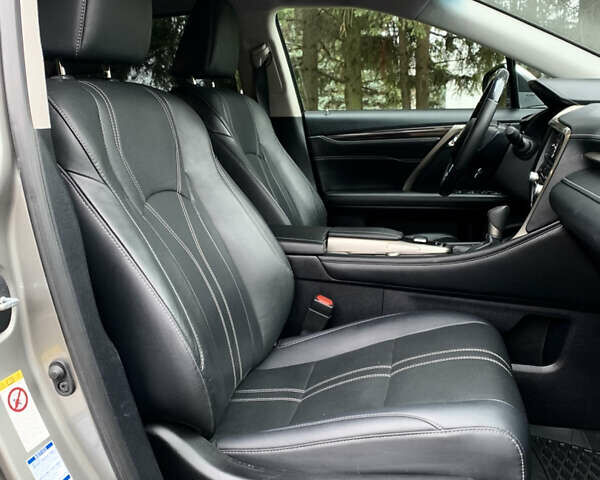 Лексус РХ 2019 у Рівному на Automoto.ua Сірий Лексус РХ, об'ємом двигуна 3.46 л та пробігом 62 тис. км за 38500 $, фото 39 на Automoto.ua