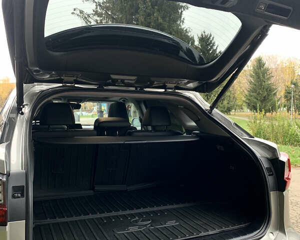 Серый Лексус РХ, объемом двигателя 3.46 л и пробегом 108 тыс. км за 39700 $, фото 56 на Automoto.ua