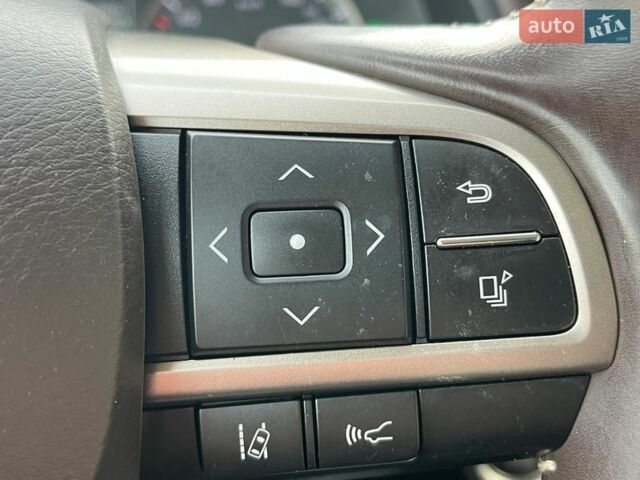 Серый Лексус РХ, объемом двигателя 3.46 л и пробегом 200 тыс. км за 35905 $, фото 27 на Automoto.ua