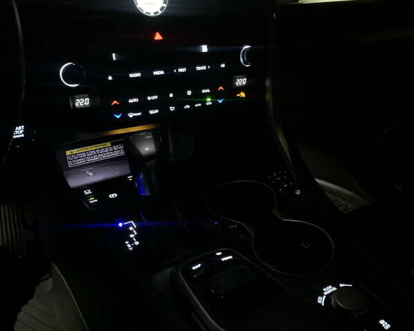 Лексус РХ 2019 у Рівному на Automoto.ua Сірий Лексус РХ, об'ємом двигуна 3.46 л та пробігом 62 тис. км за 38500 $, фото 62 на Automoto.ua