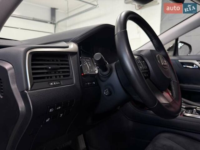 Лексус РХ 2019 у Тернополі на Automoto.ua Сірий Лексус РХ, об'ємом двигуна 2 л та пробігом 61 тис. км за 39900 $, фото 33 на Automoto.ua