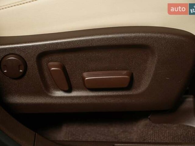 Сірий Лексус РХ, об'ємом двигуна 3.46 л та пробігом 35 тис. км за 39900 $, фото 62 на Automoto.ua