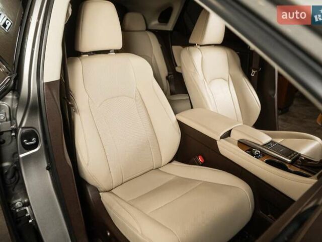 Сірий Лексус РХ, об'ємом двигуна 3.46 л та пробігом 35 тис. км за 39900 $, фото 37 на Automoto.ua