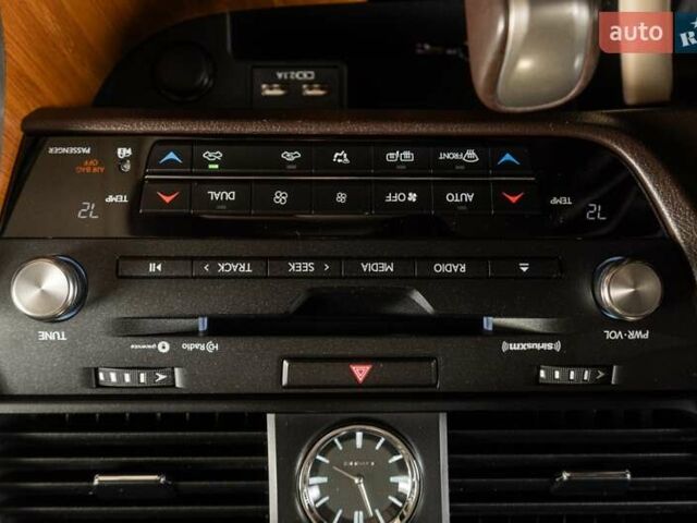 Сірий Лексус РХ, об'ємом двигуна 3.46 л та пробігом 35 тис. км за 39900 $, фото 53 на Automoto.ua