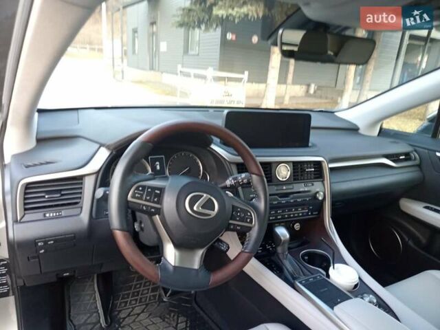 Сірий Лексус РХ, об'ємом двигуна 3.46 л та пробігом 32 тис. км за 45000 $, фото 4 на Automoto.ua