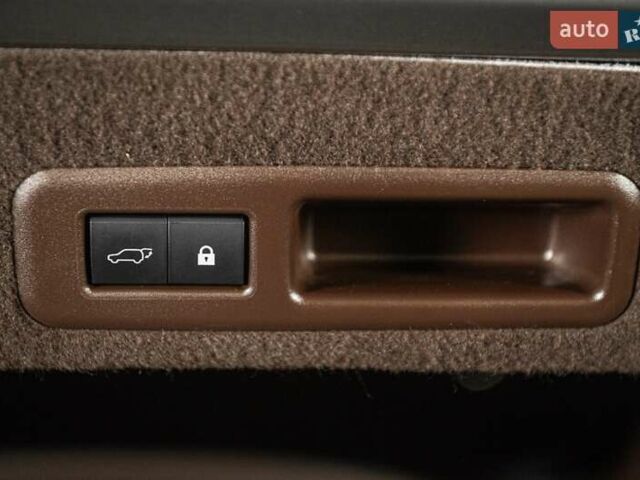 Серый Лексус РХ, объемом двигателя 3.46 л и пробегом 35 тыс. км за 38900 $, фото 59 на Automoto.ua