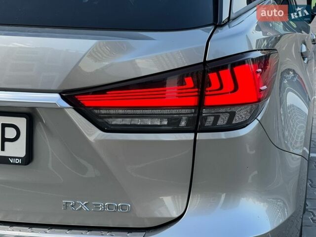 Серый Лексус РХ, объемом двигателя 2 л и пробегом 64 тыс. км за 44900 $, фото 43 на Automoto.ua