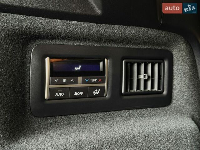 Серый Лексус РХ, объемом двигателя 3.46 л и пробегом 9 тыс. км за 52799 $, фото 27 на Automoto.ua