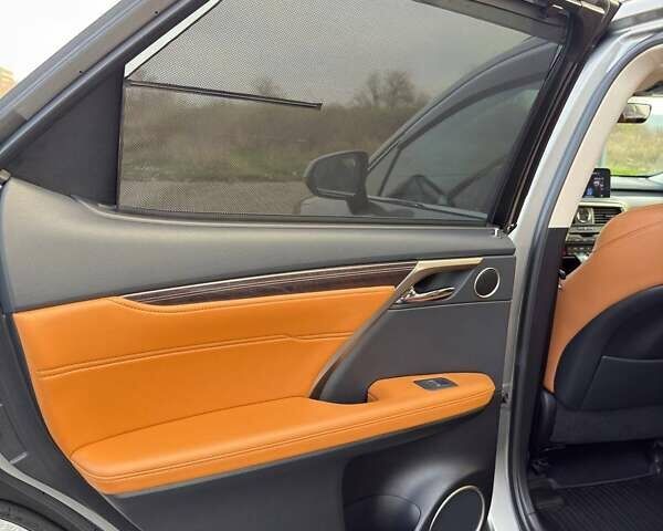 Серый Лексус РХ, объемом двигателя 3.5 л и пробегом 39 тыс. км за 64000 $, фото 34 на Automoto.ua