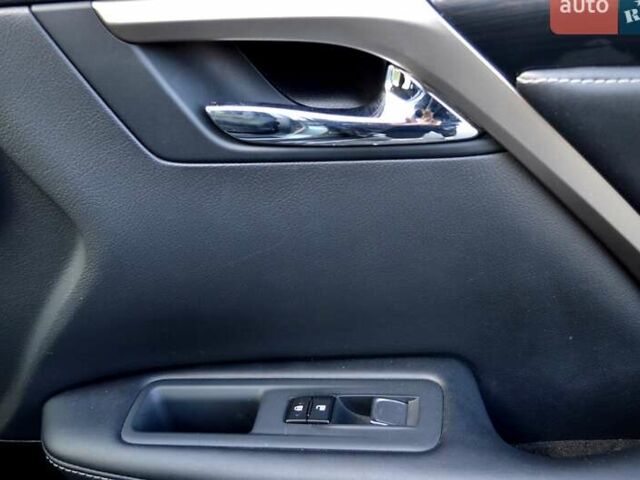 Сірий Лексус РХ, об'ємом двигуна 2 л та пробігом 86 тис. км за 46900 $, фото 42 на Automoto.ua