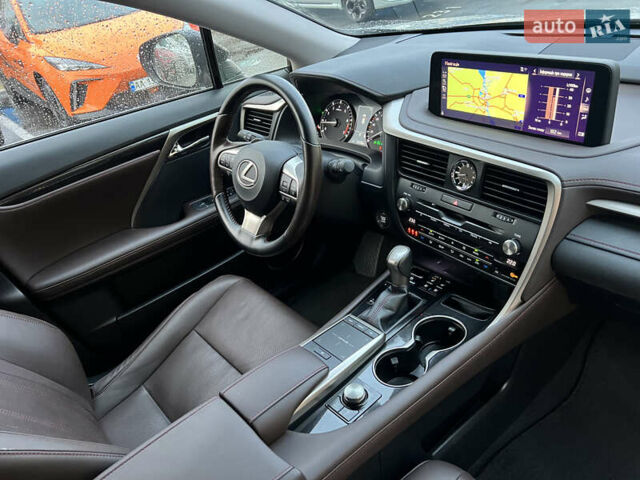 Лексус РХ 2021 в Киеве на Automoto.ua Серый Лексус РХ, объемом двигателя 3.46 л и пробегом 62 тыс. км за 46889 $, фото 22 на Automoto.ua