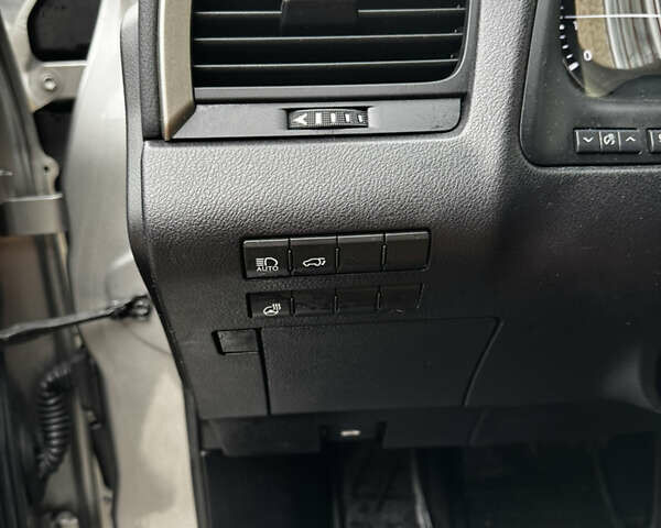 Серый Лексус РХ, объемом двигателя 3.46 л и пробегом 95 тыс. км за 48000 $, фото 14 на Automoto.ua