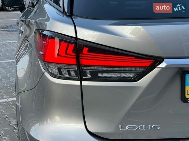 Серый Лексус РХ, объемом двигателя 2 л и пробегом 64 тыс. км за 44900 $, фото 42 на Automoto.ua
