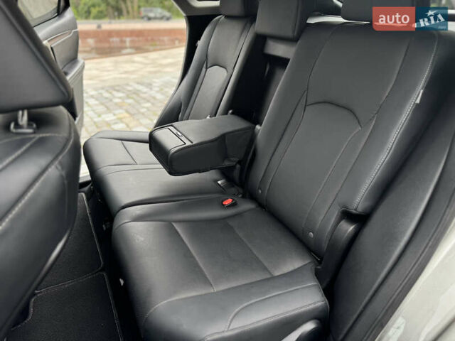 Серый Лексус РХ, объемом двигателя 3.5 л и пробегом 29 тыс. км за 43500 $, фото 55 на Automoto.ua