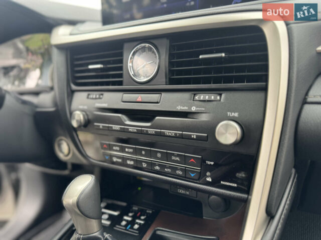 Сірий Лексус РХ, об'ємом двигуна 3.5 л та пробігом 29 тис. км за 38500 $, фото 75 на Automoto.ua