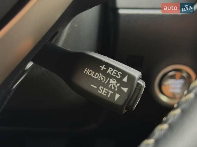 Серый Лексус РХ, объемом двигателя 3.46 л и пробегом 9 тыс. км за 52900 $, фото 46 на Automoto.ua