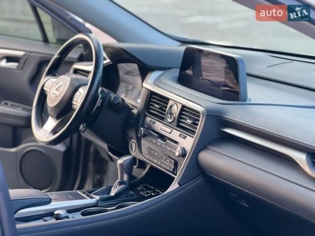 Серый Лексус РХ, объемом двигателя 2 л и пробегом 64 тыс. км за 44900 $, фото 55 на Automoto.ua