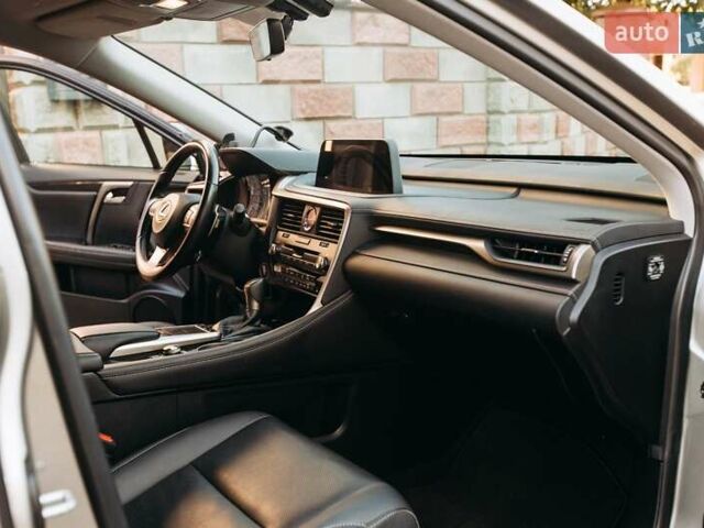 Сірий Лексус РХ, об'ємом двигуна 2 л та пробігом 73 тис. км за 39990 $, фото 10 на Automoto.ua