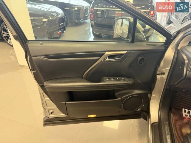 Сірий Лексус РХ, об'ємом двигуна 2 л та пробігом 108 тис. км за 44800 $, фото 7 на Automoto.ua