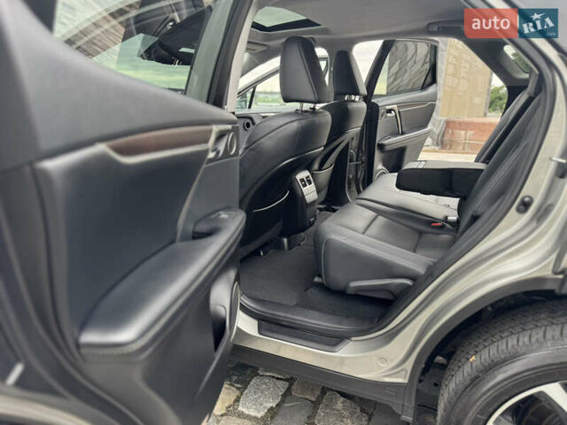 Серый Лексус РХ, объемом двигателя 3.5 л и пробегом 29 тыс. км за 43500 $, фото 49 на Automoto.ua