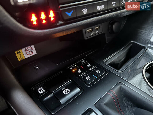 Лексус РХ 2021 в Киеве на Automoto.ua Серый Лексус РХ, объемом двигателя 3.46 л и пробегом 62 тыс. км за 46889 $, фото 23 на Automoto.ua