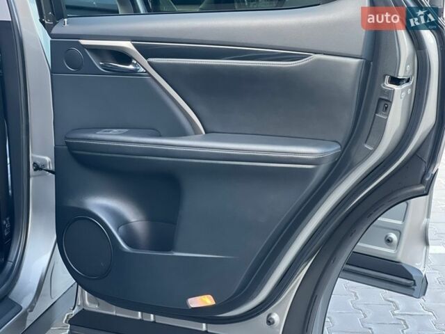 Серый Лексус РХ, объемом двигателя 2 л и пробегом 64 тыс. км за 44900 $, фото 58 на Automoto.ua