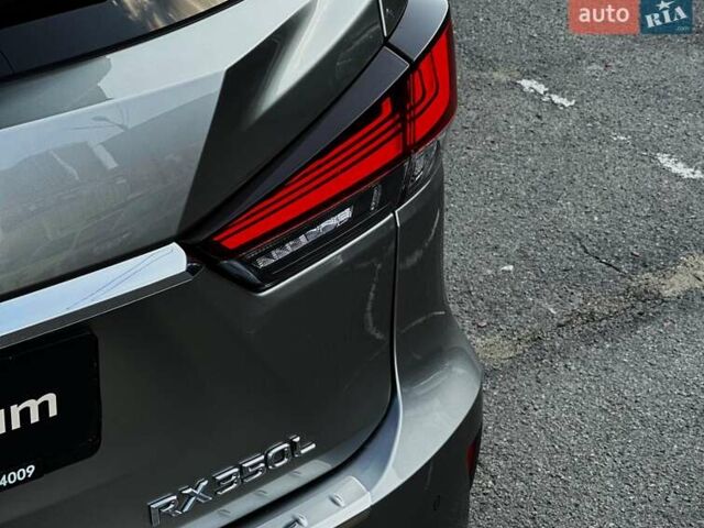 Серый Лексус РХ, объемом двигателя 3.46 л и пробегом 9 тыс. км за 52999 $, фото 18 на Automoto.ua